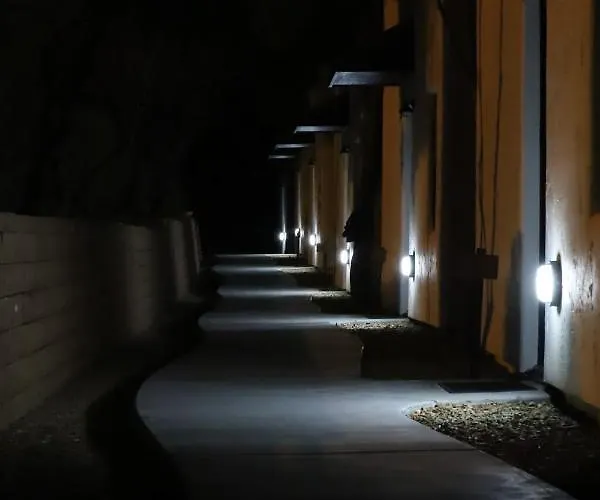 Hotel Creekside And